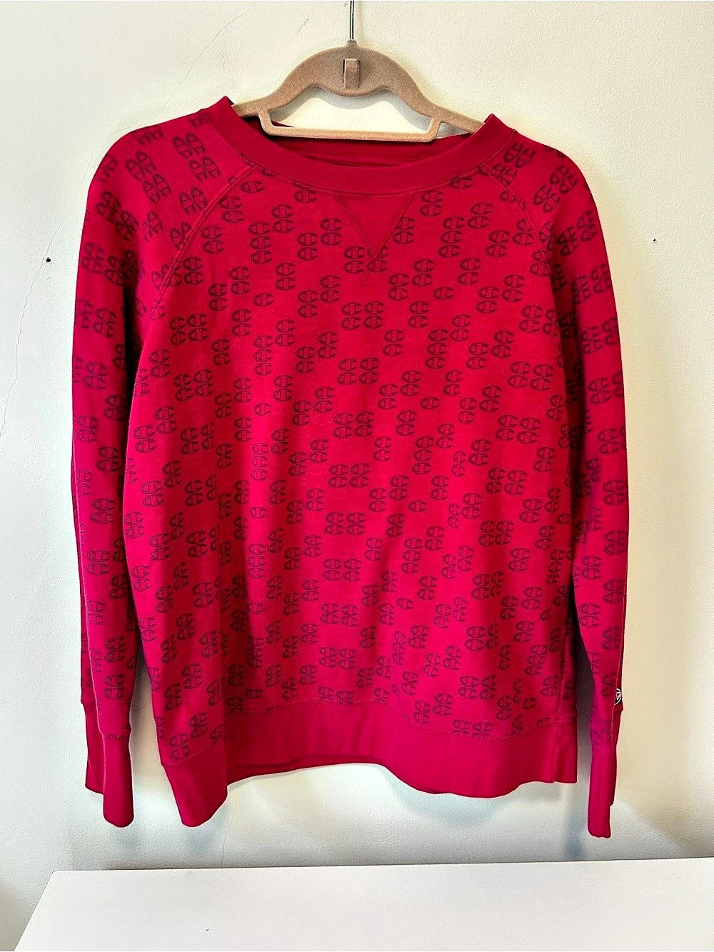 Champion Geometric Sweatshirt in Pink Size Medium